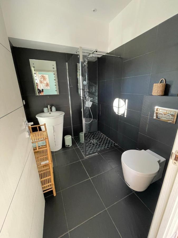 Chambre Luxe Dans Villa De Standing Avec Piscine, Acces Discret Et Independant, Terrasse Arboree Et Parking Prive 라발레트듀바 외부 사진