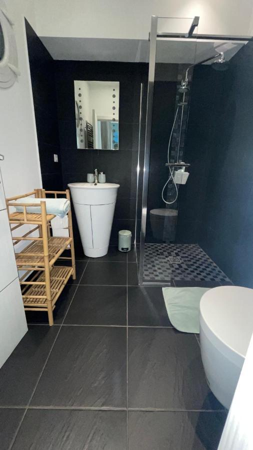 Chambre Luxe Dans Villa De Standing Avec Piscine, Acces Discret Et Independant, Terrasse Arboree Et Parking Prive 라발레트듀바 외부 사진